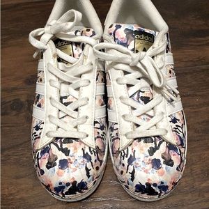 Adidas Superstars